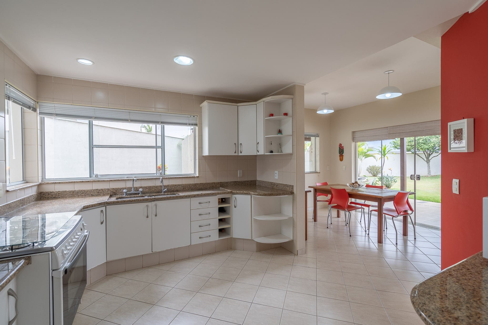 Casa à venda com 4 quartos, 382m² - Foto 21