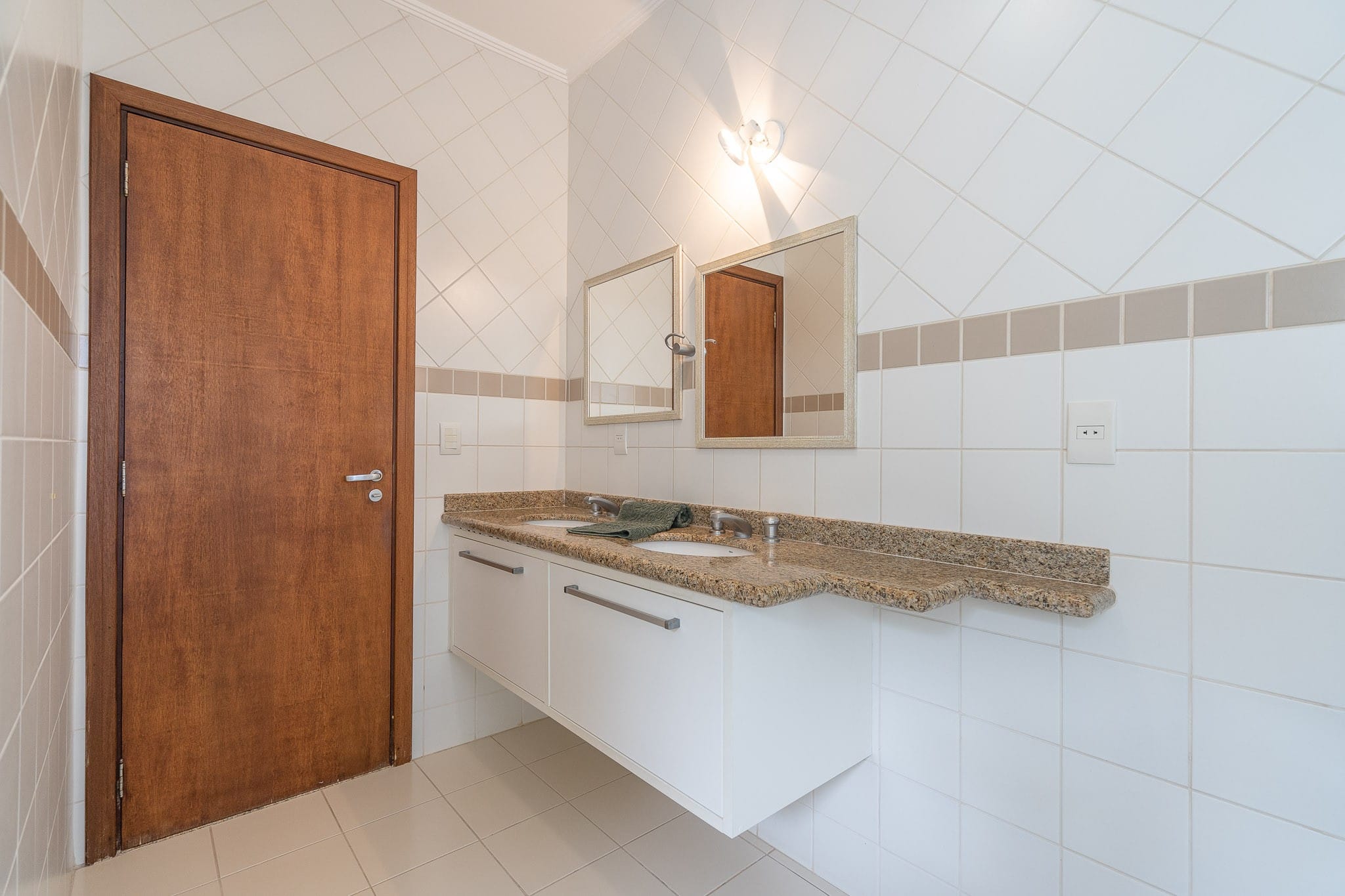 Casa à venda com 4 quartos, 382m² - Foto 36