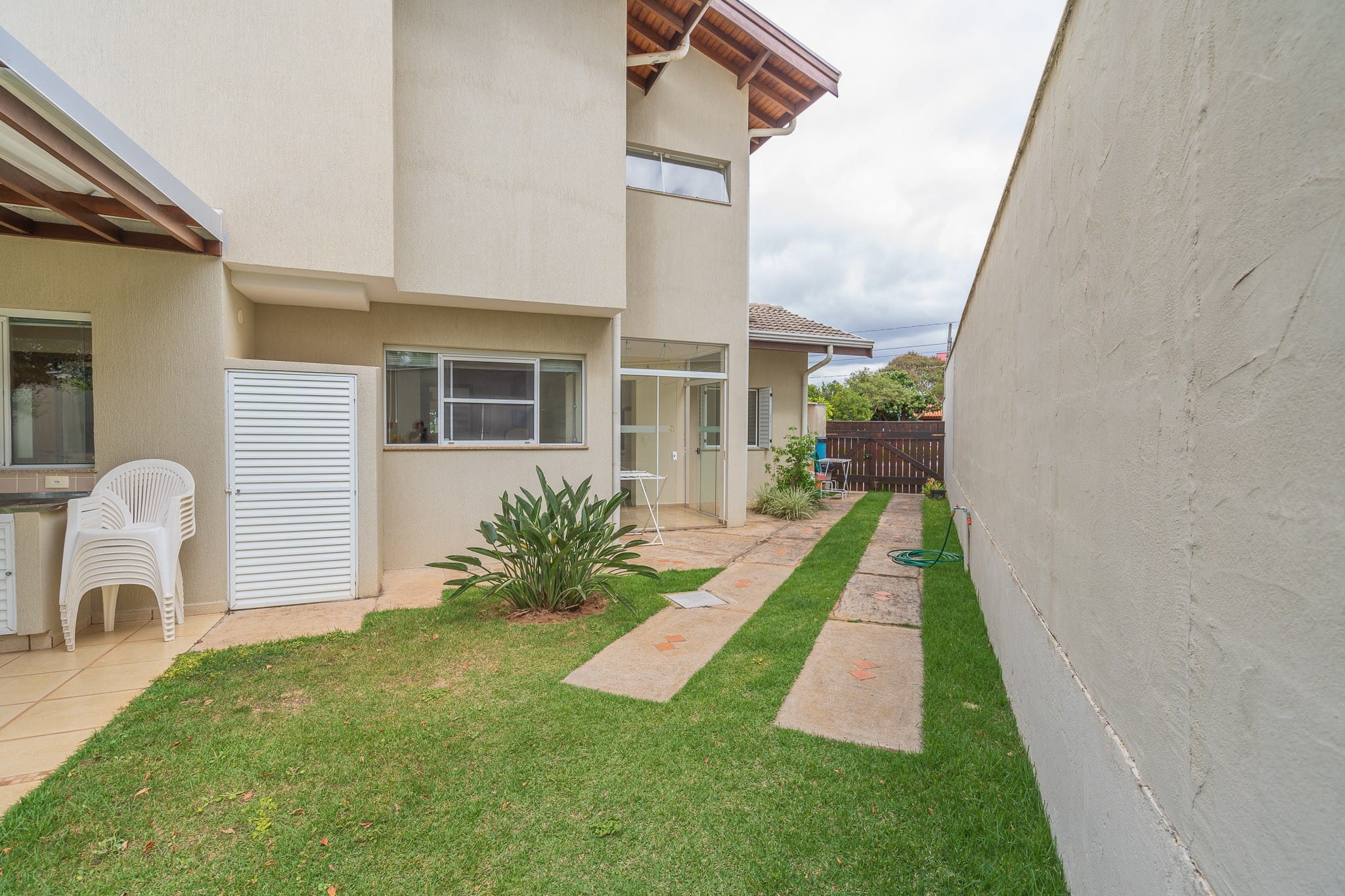 Casa à venda com 4 quartos, 382m² - Foto 46