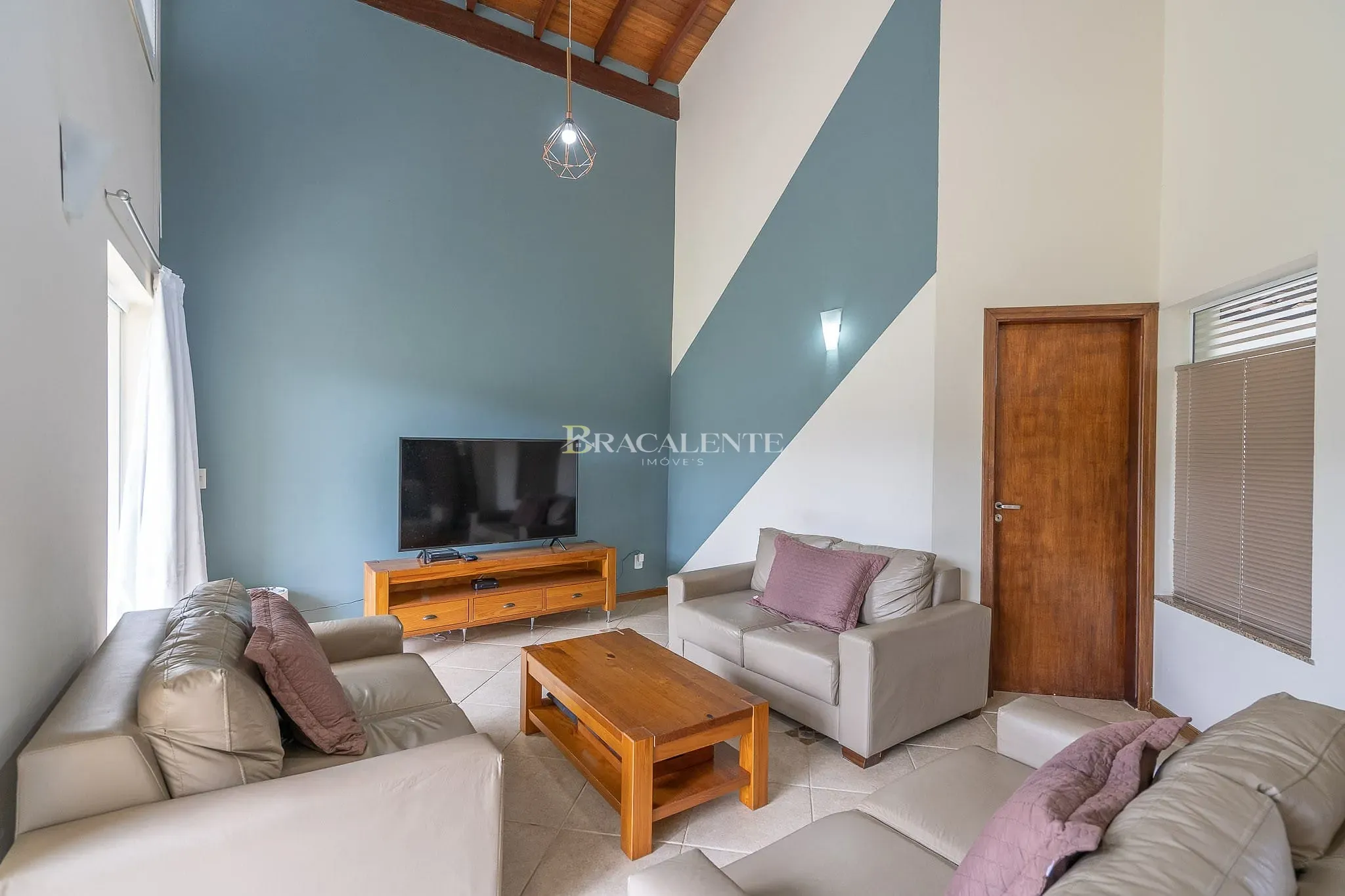 Casa, 4 quartos, 382 m² - Foto 2