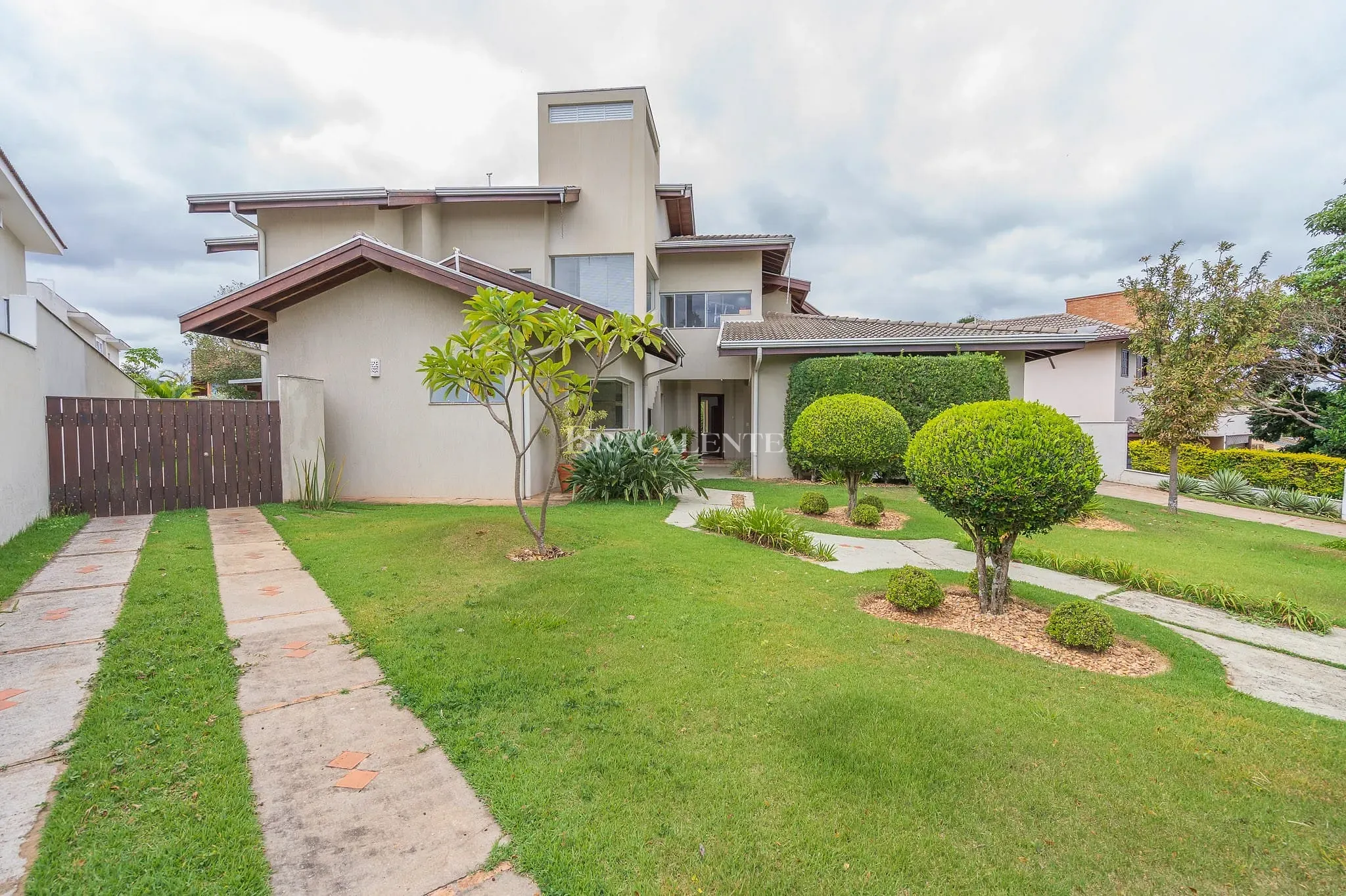 Casa, 4 quartos, 382 m² - Foto 44