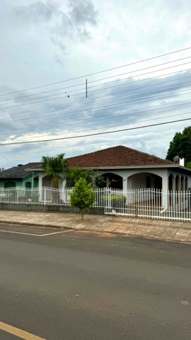 Foto do Casa - Casa plana à Venda, com suíte + 2 quartos, salão e festase vaga para 4 carros, no bairro São Jorge, Xanxerê, por apenas 749.000,00 | CM Negócios imobiliários