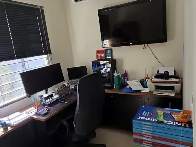 Casa com 180m² 2 quartos e 2 banheiros, à venda, no bairro Jardim Iguatemi em Apucarana
