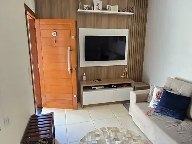 Casa com 180m² 2 quartos e 2 banheiros, à venda, no bairro Jardim Iguatemi em Apucarana