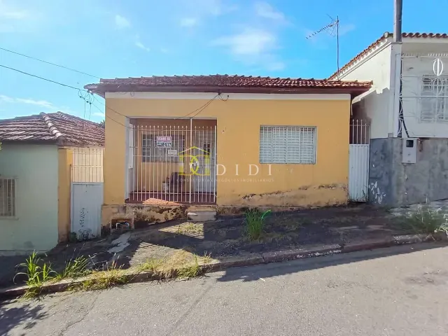 Casa 2 quartos e 1 banheiro, à venda, no bairro Centro em Porto Feliz