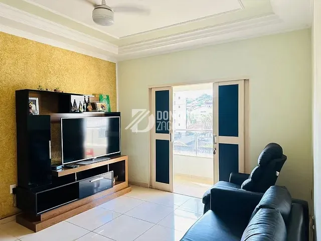 Casa com 1m² 5 quartos e 3 banheiros, à venda, no bairro Nossa Senhora da Abadia em Uberaba