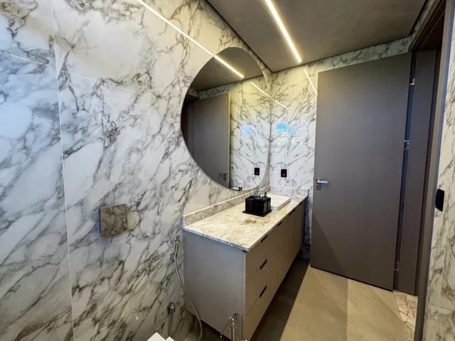 Casa com 924m² 4 quartos e 6 banheiros, à venda, no bairro Hectares Park & Resort em Dourados