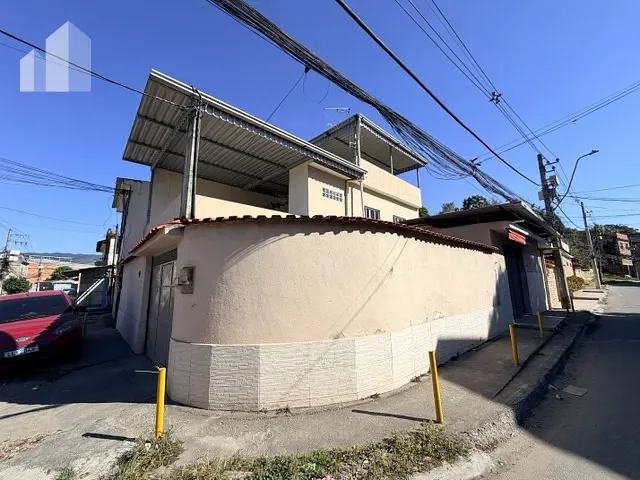 Casa com 250m² 3 quartos e 2 banheiros, para alugar, no bairro Cerâmica em Nova Iguaçu