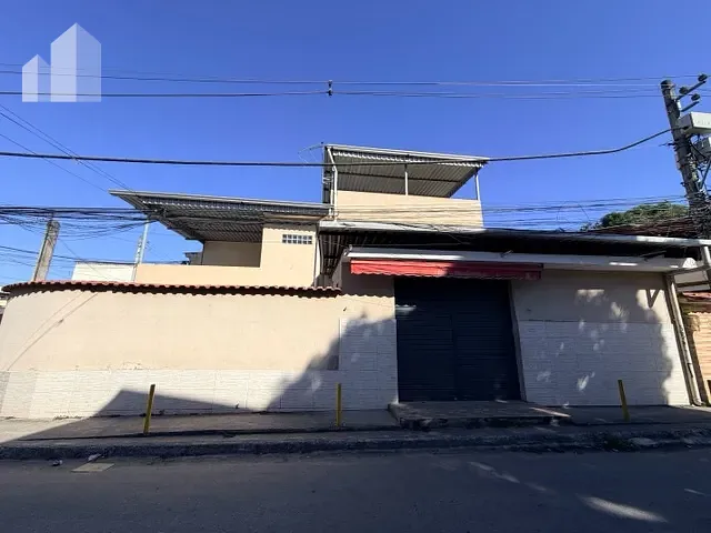 Casa com 250m² 3 quartos e 2 banheiros, para alugar, no bairro Cerâmica em Nova Iguaçu