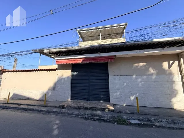 Casa com 250m² 3 quartos e 2 banheiros, para alugar, no bairro Cerâmica em Nova Iguaçu