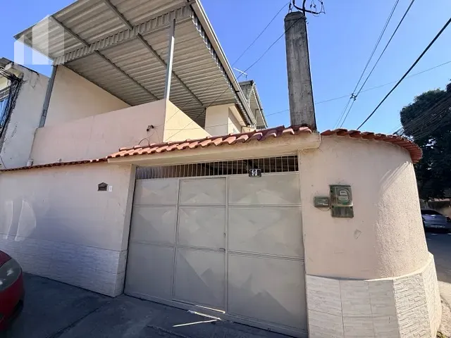 Casa com 250m² 3 quartos e 2 banheiros, para alugar, no bairro Cerâmica em Nova Iguaçu