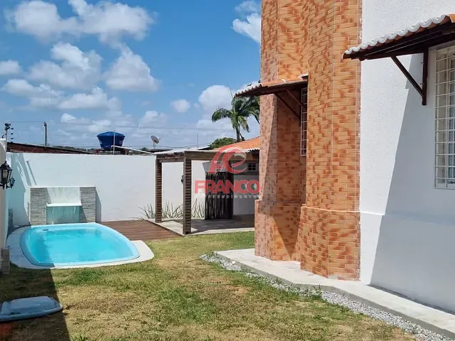 Casa com 461m² 4 quartos e 3 banheiros, à venda ou para alugar, no bairro Ponta Negra em Natal