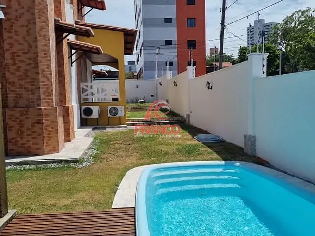 Casa com 461m² 4 quartos e 3 banheiros, à venda ou para alugar, no bairro Ponta Negra em Natal