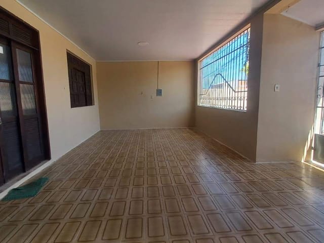 Casa 3 quartos e 1 banheiro, à venda, no bairro Cirurgia em Aracaju