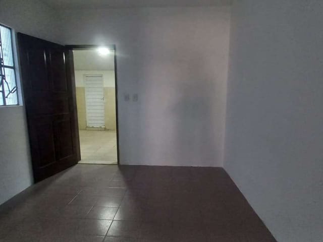 Casa 3 quartos e 1 banheiro, à venda, no bairro Cirurgia em Aracaju