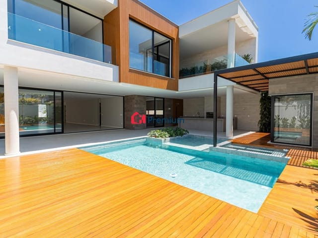 Casa 5 quartos e 6 banheiros, à venda, no bairro Barra da Tijuca em Rio de Janeiro