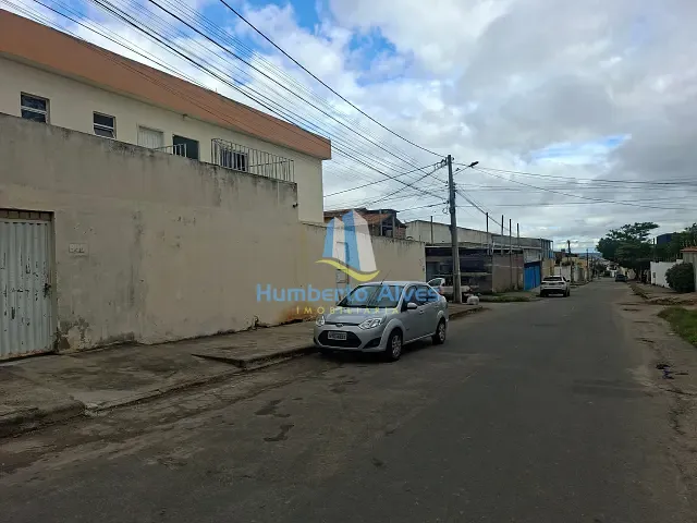Casa 2 quartos e 1 banheiro, para alugar, no bairro Centro em Vitória da Conquista