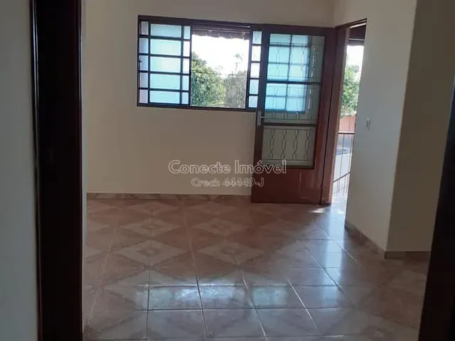 Casa com 226m² 3 quartos e 3 banheiros, à venda, no bairro Parque Florianópolis em Jaguariúna
