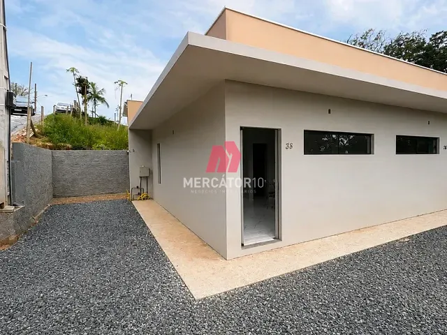 Casa 1 quarto e 1 banheiro, para alugar, no bairro Badenfurt em Blumenau