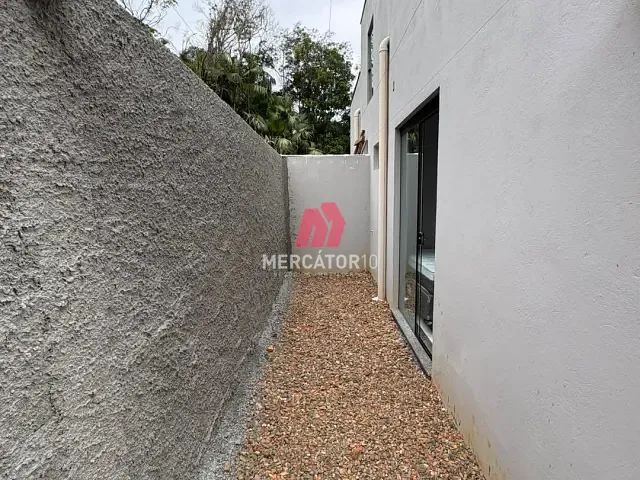 Casa 1 quarto e 1 banheiro, para alugar, no bairro Badenfurt em Blumenau