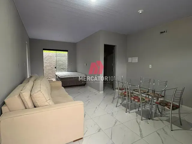 Casa 1 quarto e 1 banheiro, para alugar, no bairro Badenfurt em Blumenau
