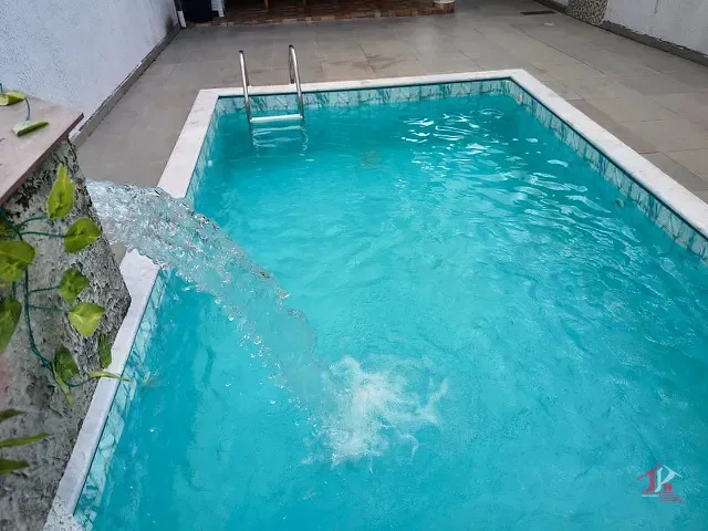 Casa 2 quartos e 2 banheiros, à venda, no bairro Tupy em Itanhaém