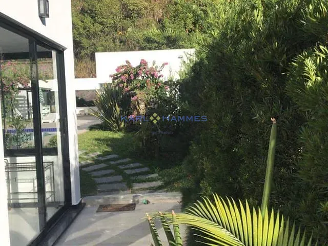 Casa com 1000m² 4 quartos e 2 banheiros, à venda, no bairro Castelanea em Petrópolis