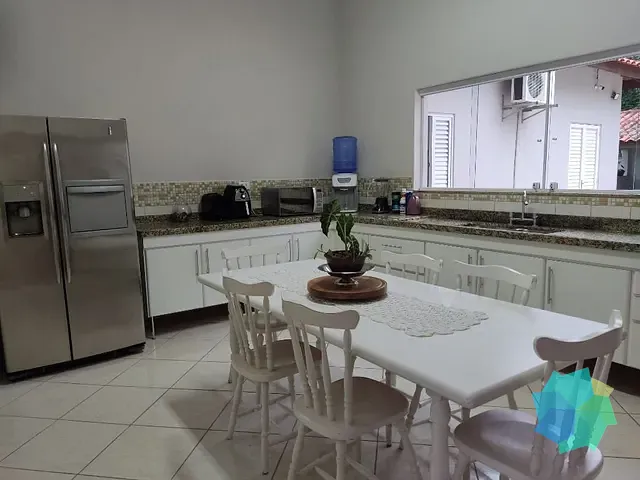 Casa com 1300m² 3 quartos e 2 banheiros, para alugar, no bairro Condomínio Fechado Village Haras São Luiz em Salto