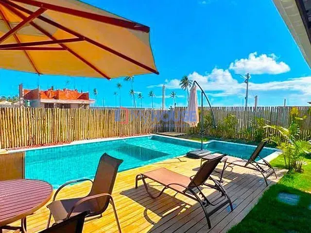 Casa com 450m² 5 quartos e 6 banheiros, à venda, no bairro Olivença em Ilhéus