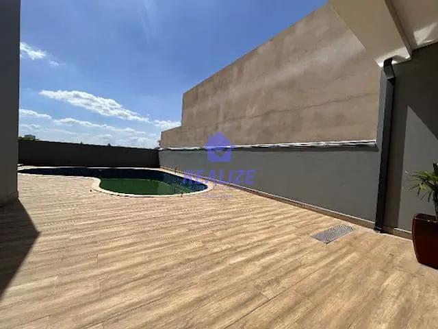 Casa com 350m² 3 quartos e 2 banheiros, à venda, no bairro Vila Eny em Botucatu