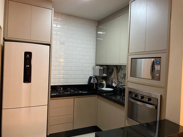 Casa com 191m² 4 quartos e 4 banheiros, à venda, no bairro Gleba Palhano em Londrina