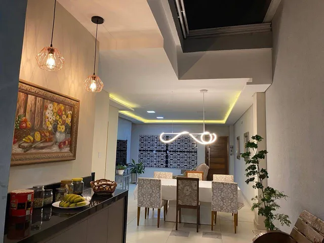 Casa com 191m² 4 quartos e 4 banheiros, à venda, no bairro Gleba Palhano em Londrina