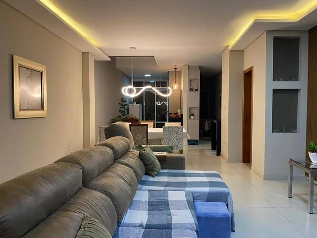 Casa com 191m² 4 quartos e 4 banheiros, à venda, no bairro Gleba Palhano em Londrina