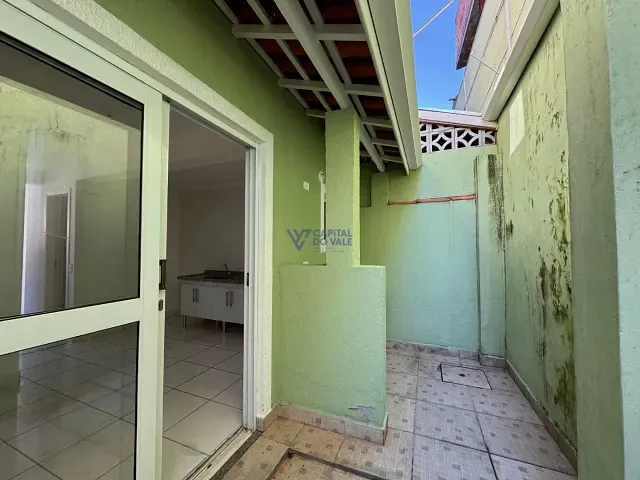 Casa com 100m² 2 quartos e 1 banheiro, à venda ou para alugar, no bairro Monte Castelo em São José dos Campos