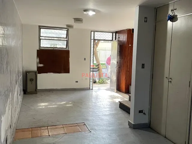 Casa à venda ou para alugar, no bairro Vila Clementino em São Paulo