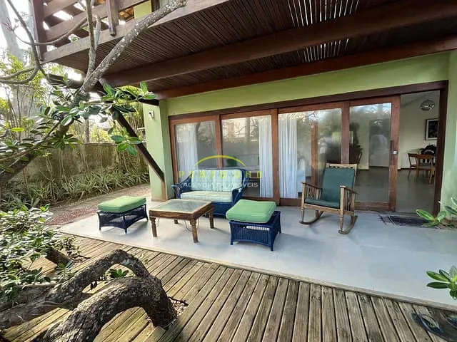 Casa com 580m² 4 quartos e 4 banheiros, à venda, no bairro Itapuã em Salvador