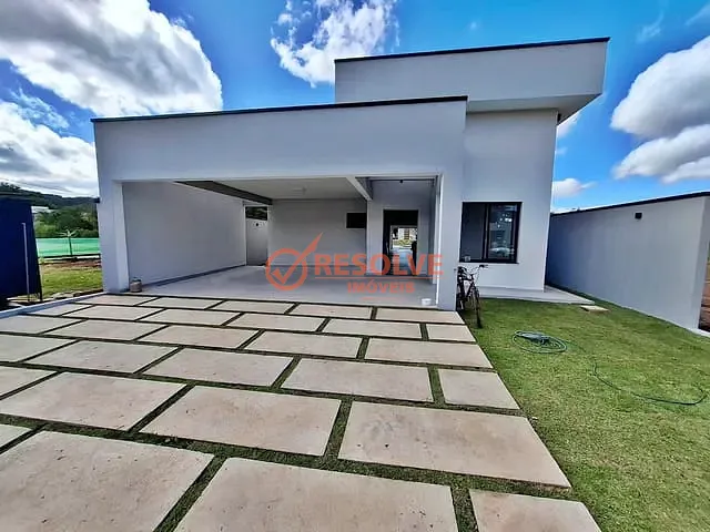 Casa com 646m² 3 quartos e 5 banheiros, à venda, no bairro Paião em Guararema