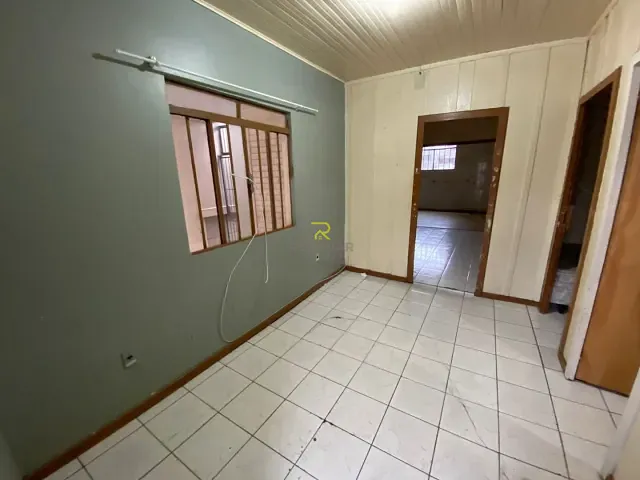 Casa com 350m² 4 quartos e 4 banheiros, para alugar, no bairro Trianon em Guarapuava