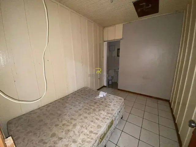 Casa com 350m² 4 quartos e 4 banheiros, para alugar, no bairro Trianon em Guarapuava