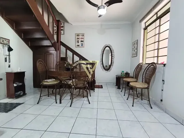 Casa com 357m² 3 quartos e 3 banheiros, à venda, no bairro Independência em Ribeirão Preto