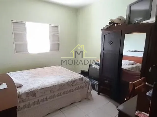 Casa com 170m² 2 quartos e 1 banheiro, à venda, no bairro Jardim Europa I em Guaxupé