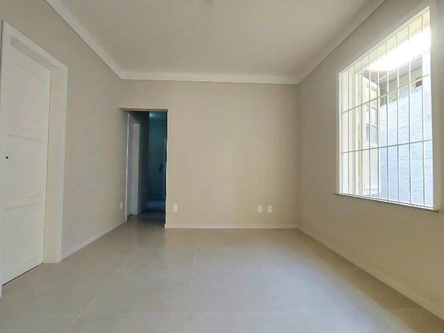 Foto do Casa - Casa residencial com 2 quartos para alugar - Santa Rosa - Niterói/RJ | SelfSpin