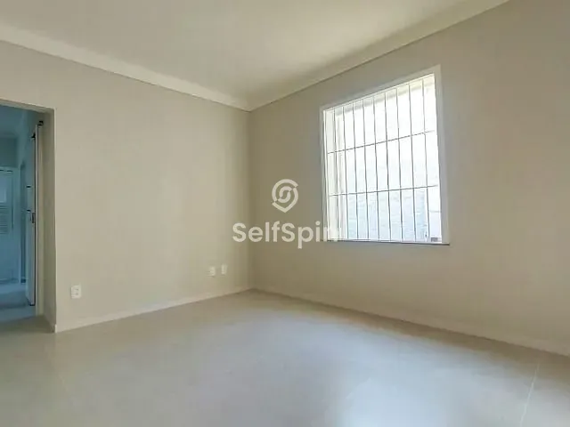 Casa com 130m² 2 quartos e 1 banheiro, para alugar, no bairro Santa Rosa em Niterói