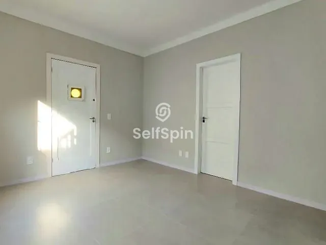 Casa com 130m² 2 quartos e 1 banheiro, para alugar, no bairro Santa Rosa em Niterói