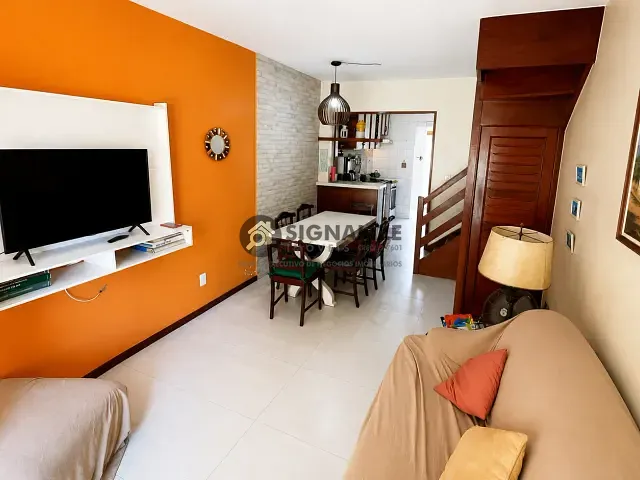 Casa 2 quartos e 1 banheiro, à venda, no bairro Ogiva em Cabo Frio