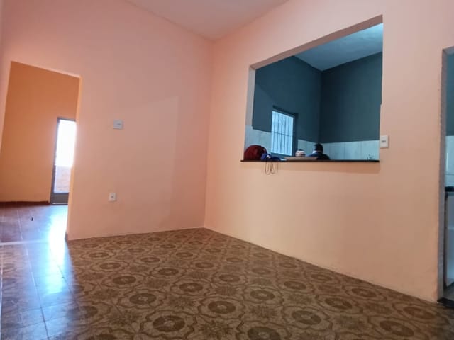 Casa 2 quartos e 1 banheiro, à venda, no bairro Coelho da Rocha em São João de Meriti