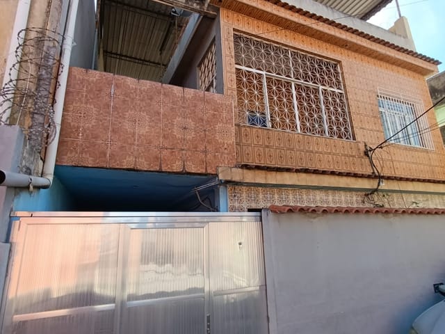 Casa 2 quartos e 1 banheiro, à venda, no bairro Coelho da Rocha em São João de Meriti
