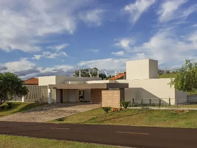Casa com 1308m² 3 quartos e 3 banheiros, à venda, no bairro Loteamento Terras de Canaã em Cambé