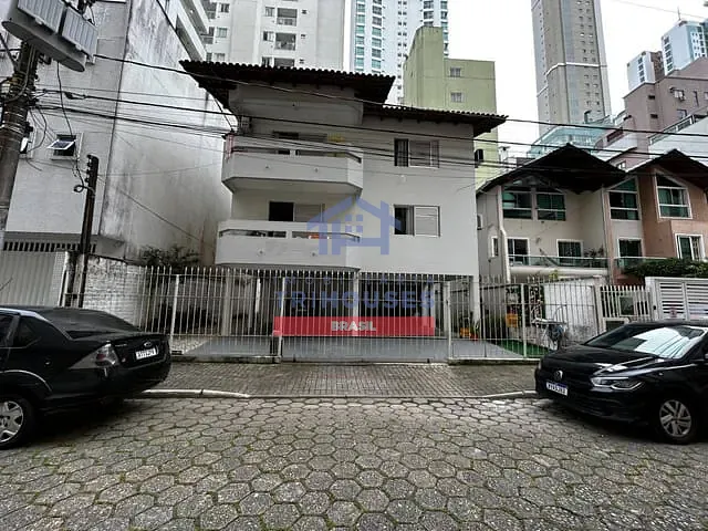Apartamento 3 quartos e 1 banheiro, à venda, no bairro Centro em Balneário Camboriú