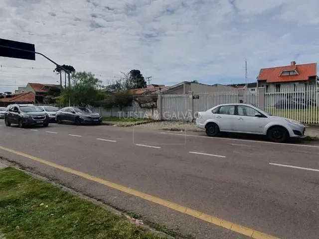 Casa com 360m² 5 quartos e 6 banheiros, à venda, no bairro Santa Quitéria em Curitiba